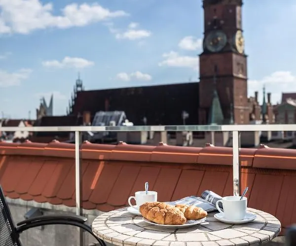 Ξενοδοχείο με διαμερίσματα New Lux Βρότσλαβ