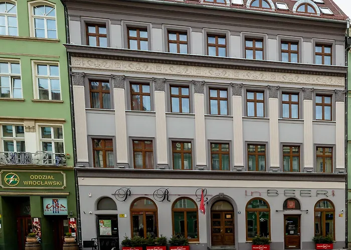 Ξενοδοχείο με διαμερίσματα New Lux 4*