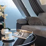 New Lux Aparthotel 4*