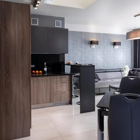 New Lux Aparthotel 4*