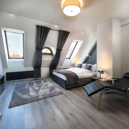 New Lux 4* Wrocław