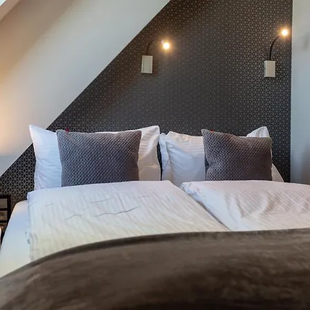 New Lux 4* Wrocław