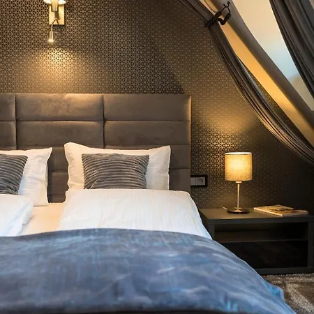 New Lux Apartmanhotel 4*