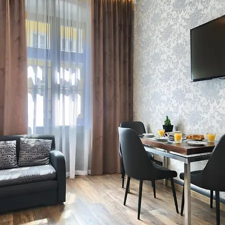 Aparthotel New Lux 4*