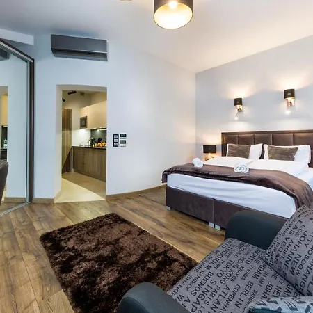 Aparthotel New Lux