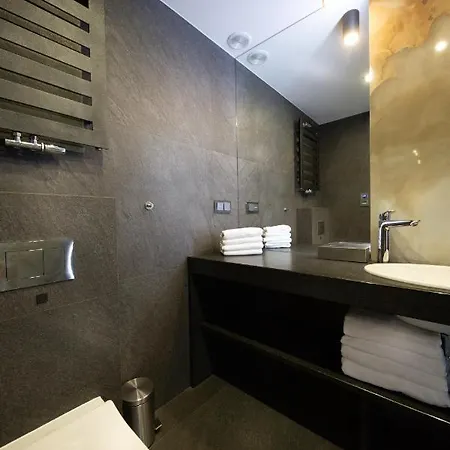 Apartmanhotel New Lux 4*
