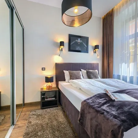 Aparthotel New Lux Wroclaw