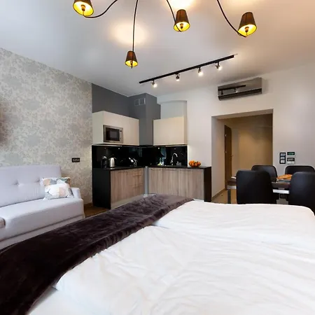 Aparthotel New Lux