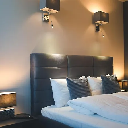 New Lux Aparthotel 4*