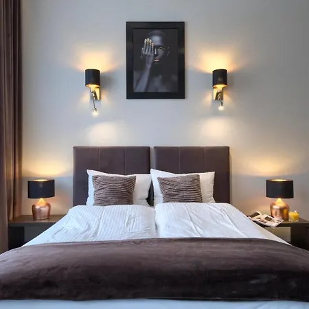New Lux Aparthotel 4*