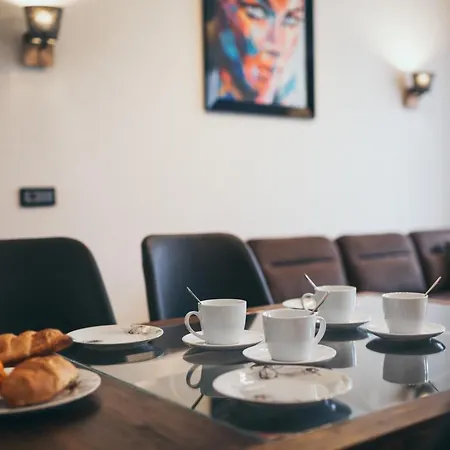 Aparthotel New Lux Wroclaw