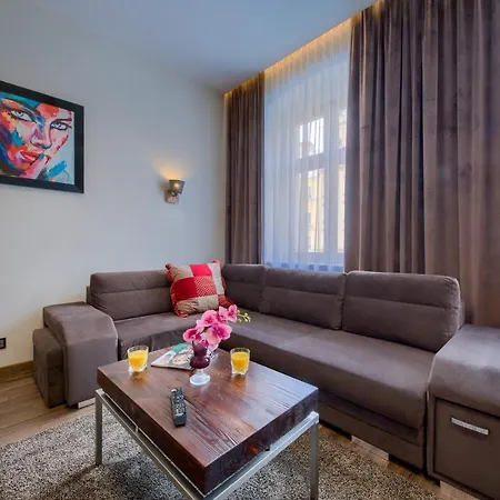 Aparthotel New Lux 4*