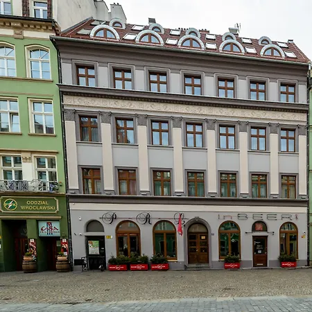 Lejlighedshotel New Lux 4*