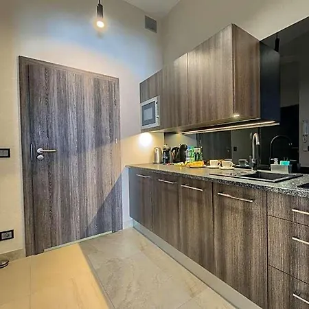 Apart-hotel New Lux 4*