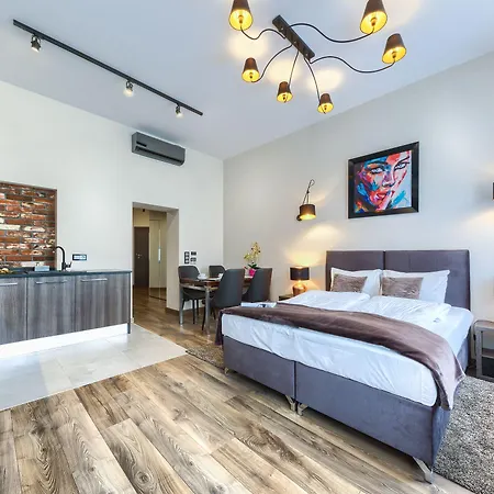 Lejlighedshotel New Lux 4*