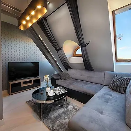 Lägenhetshotell New Lux Wrocław